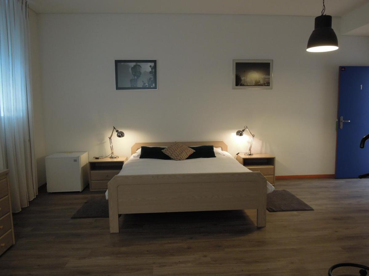 Plan-les-Ouattes Les Chambres Du Ctn מראה חיצוני תמונה